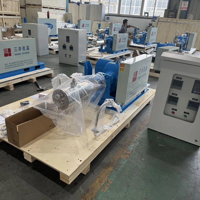 Криогенна бутална помпа с висок дебит