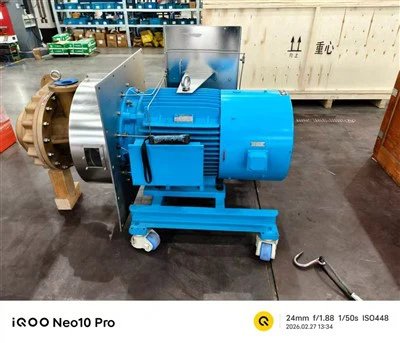 Центробежна-помпа с лабиринтно уплътнение под високо налягане